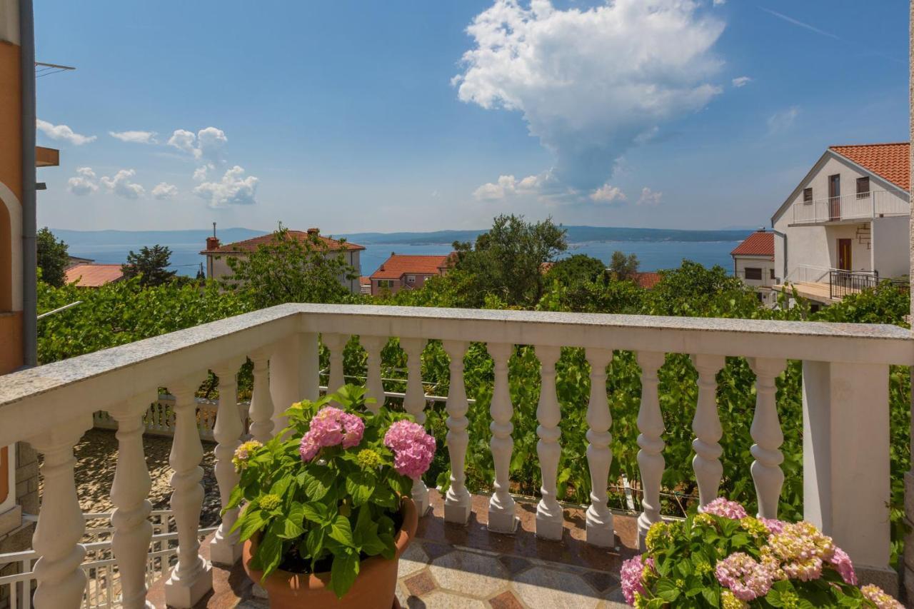 Amila Apartment Crikvenica Exterior photo