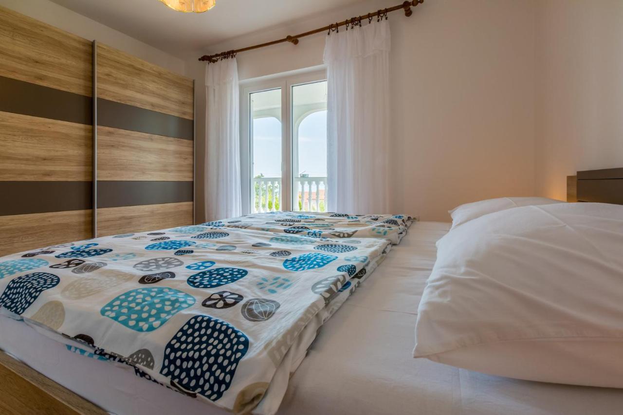 Amila Apartment Crikvenica Exterior photo