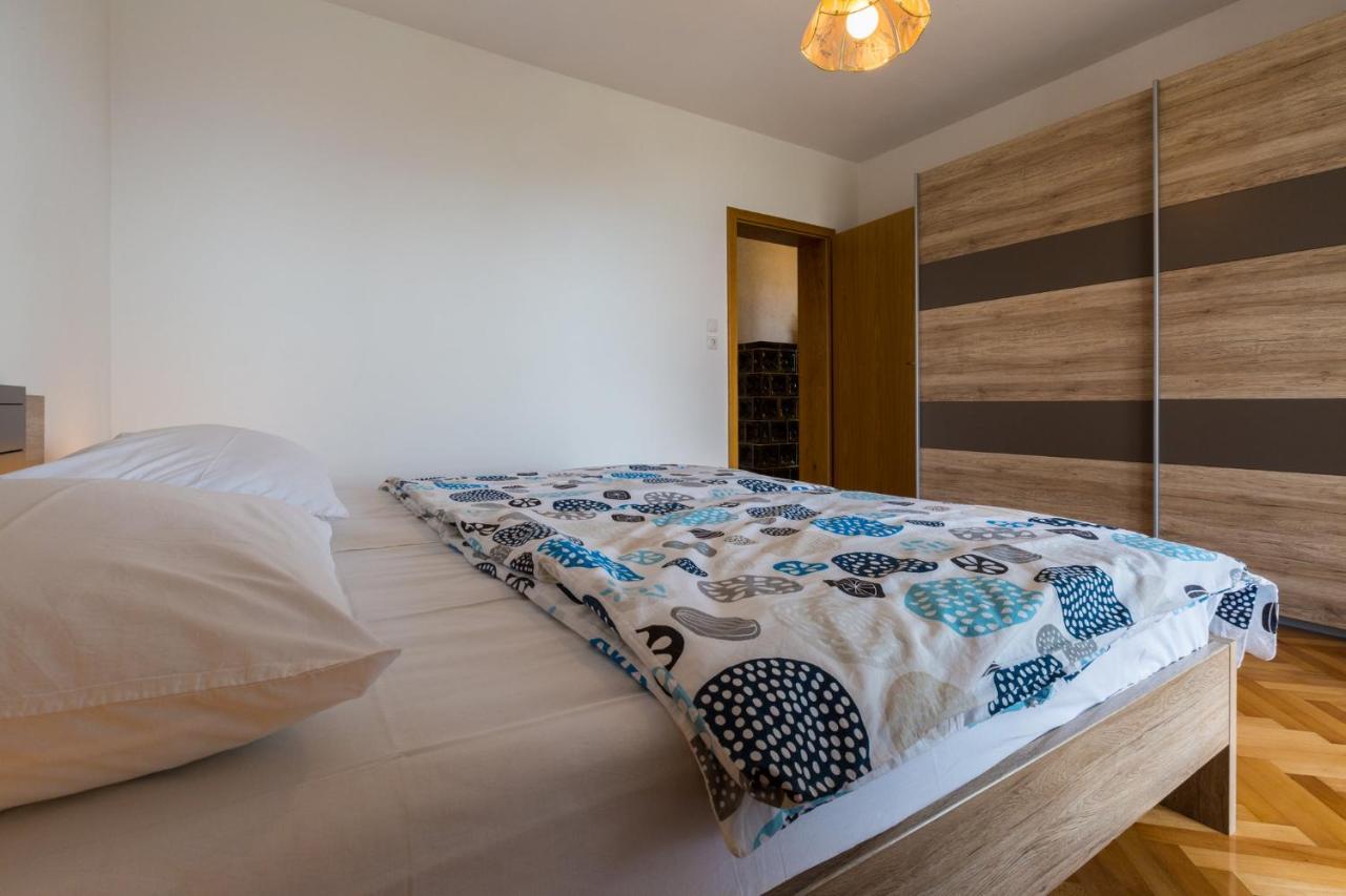 Amila Apartment Crikvenica Exterior photo